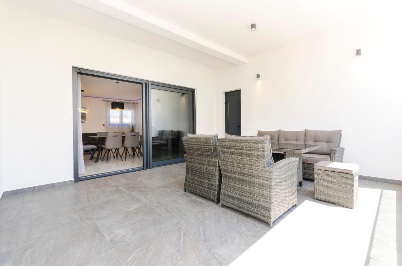 Apartment Casia Srima